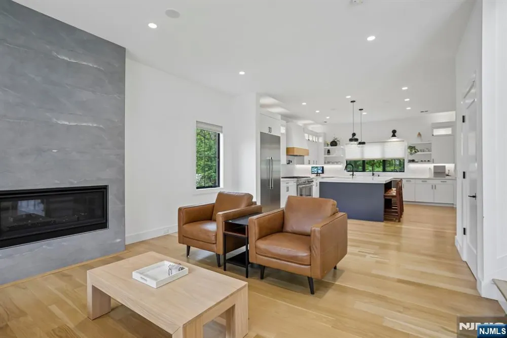 7 New Street Cresskill, NJ 07626