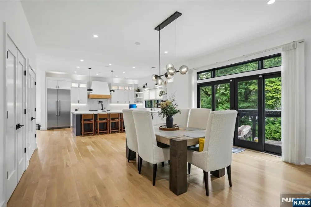 7 New Street Cresskill, NJ 07626