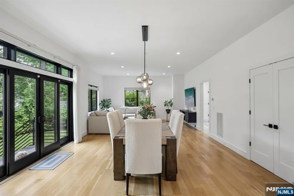 7 New Street Cresskill, NJ 07626