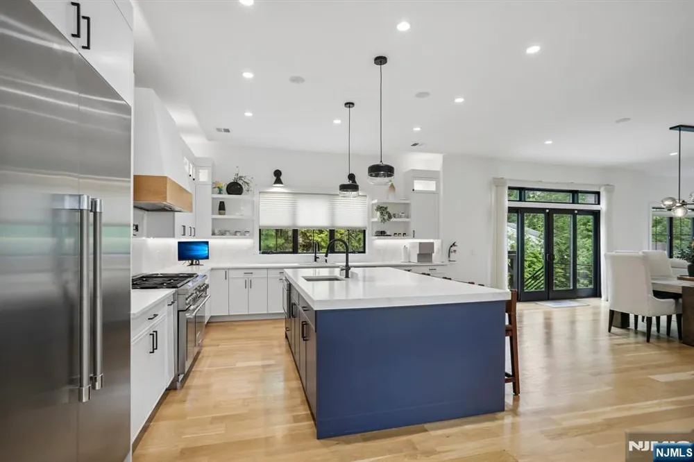 7 New Street Cresskill, NJ 07626