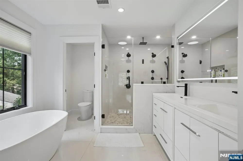 7 New Street Cresskill, NJ 07626