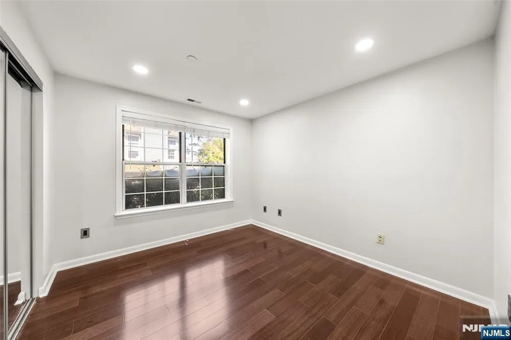 22 Mallard Court Englewood, NJ 07631