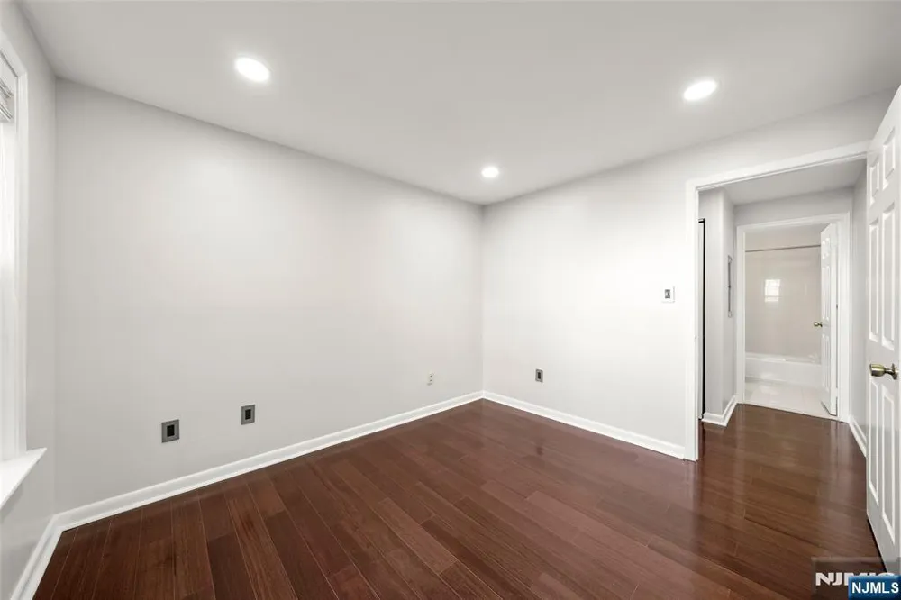 22 Mallard Court Englewood, NJ 07631