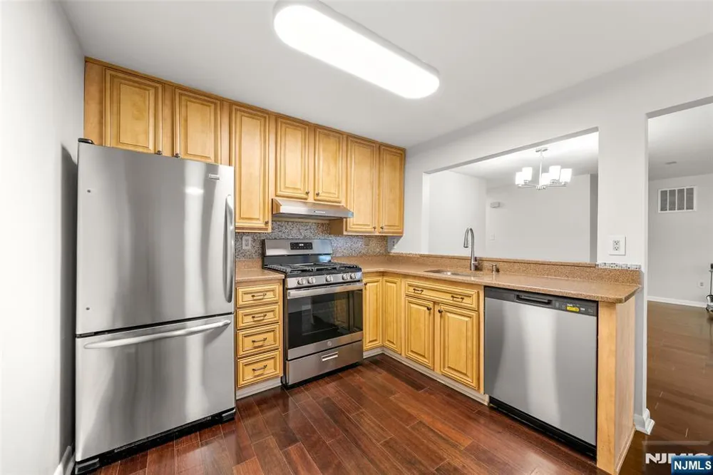 22 Mallard Court Englewood, NJ 07631