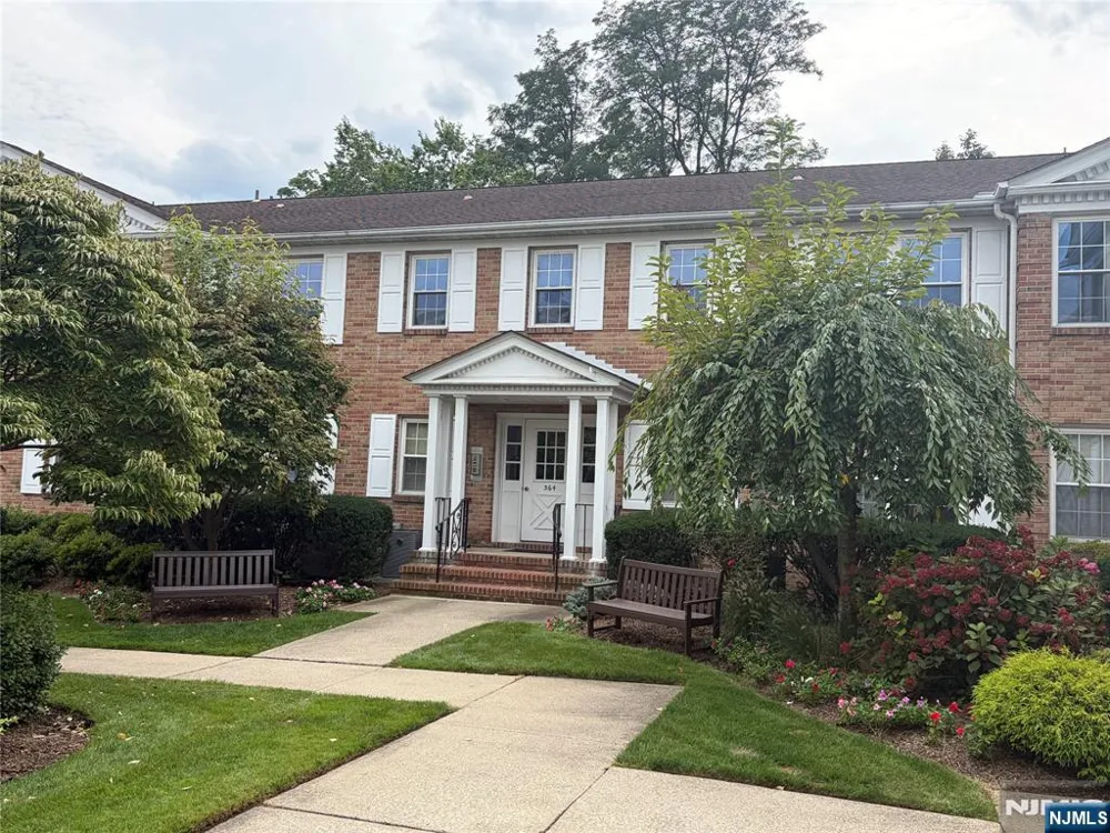 364 Ridgewood Avenue 5 Ridgewood, NJ 07450
