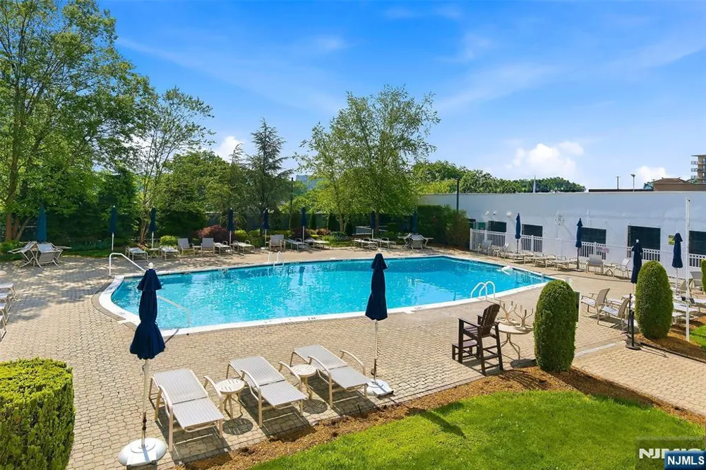 280 Prospect Avenue 9B Hackensack, NJ 07601
