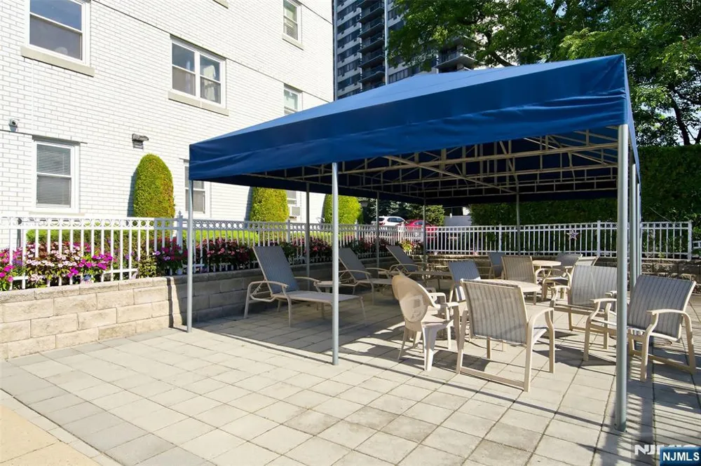 280 Prospect Avenue 9B Hackensack, NJ 07601
