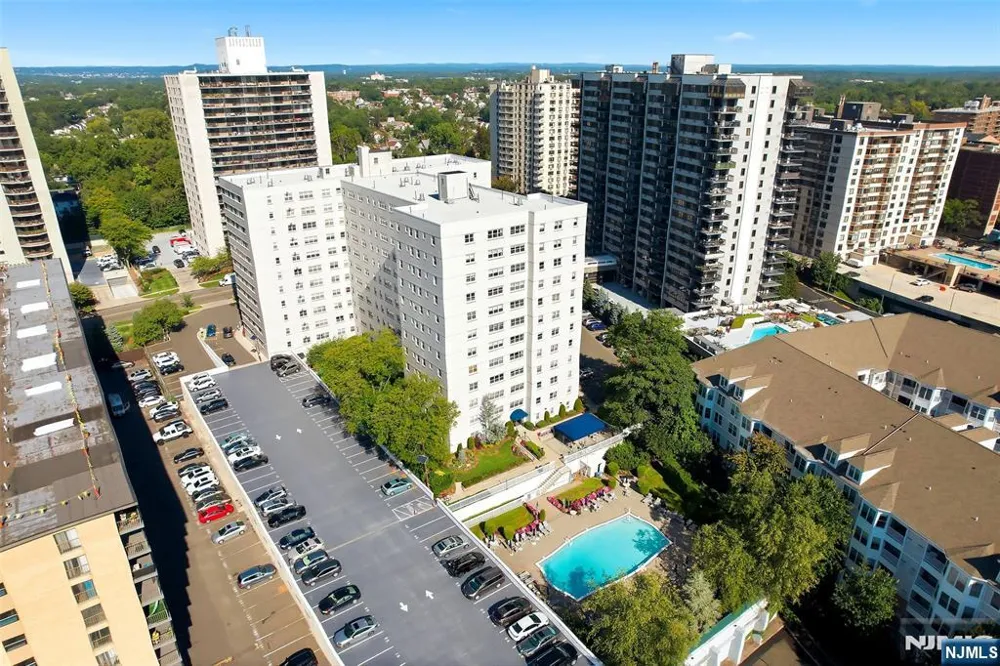 280 Prospect Avenue 9B Hackensack, NJ 07601