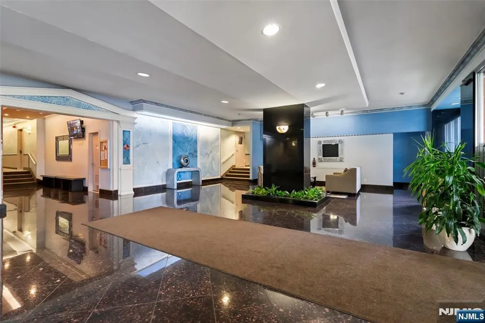 280 Prospect Avenue 9B Hackensack, NJ 07601