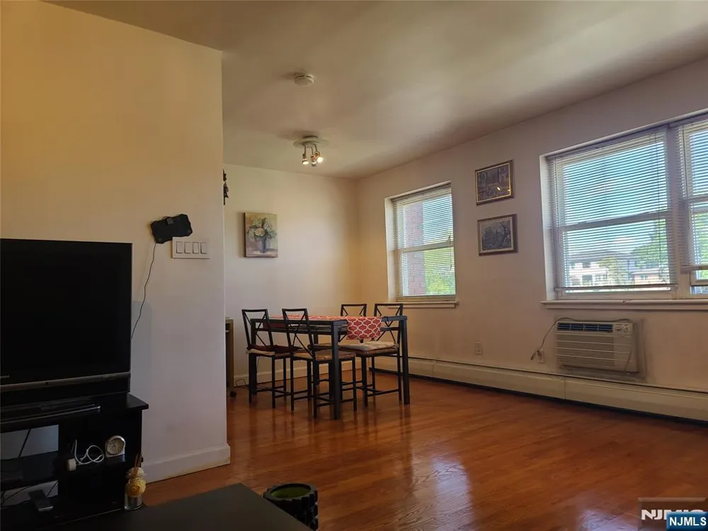 2200 Center Avenue E6 Fort Lee, NJ 07024