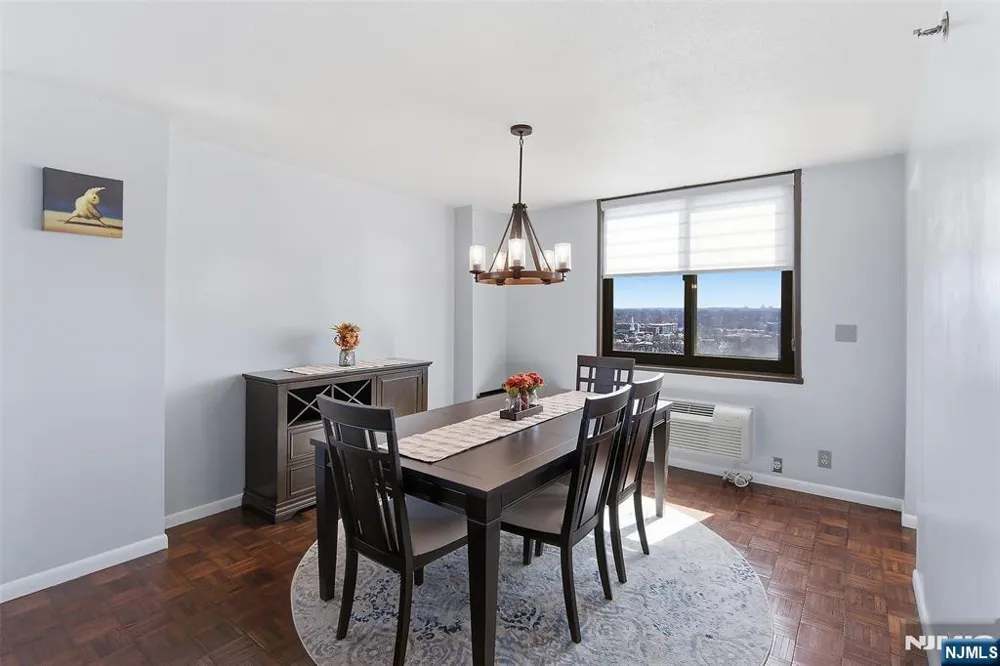 326 Prospect Avenue 11E Hackensack, NJ 07601
