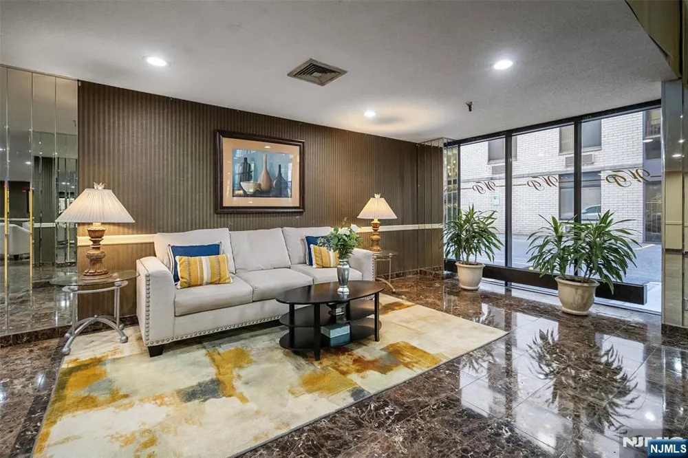 326 Prospect Avenue 11E Hackensack, NJ 07601