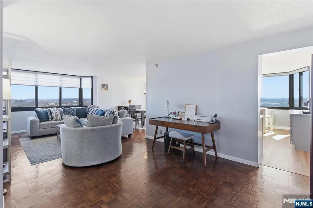 326 Prospect Avenue 11E Hackensack, NJ 07601
