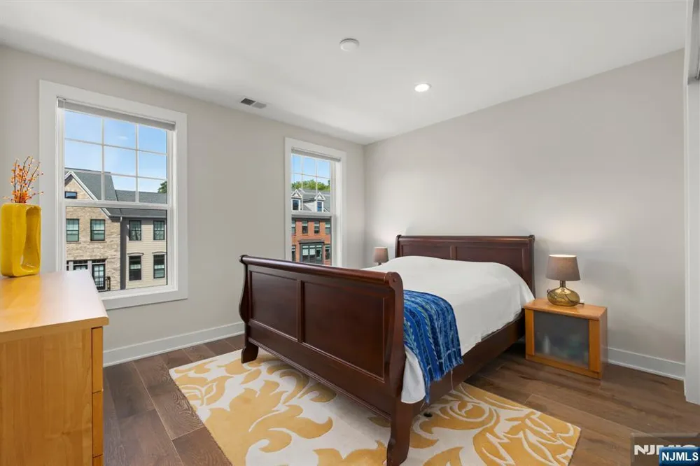 8 Driftway Lane 56 Montvale, NJ 07645