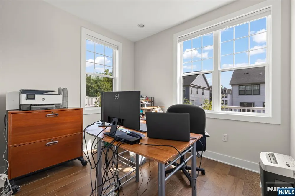8 Driftway Lane 56 Montvale, NJ 07645
