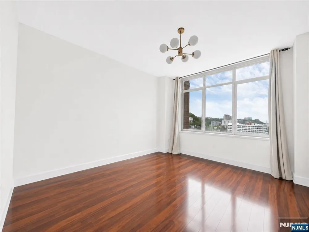 8100 River Road 905 North Bergen, NJ 07047