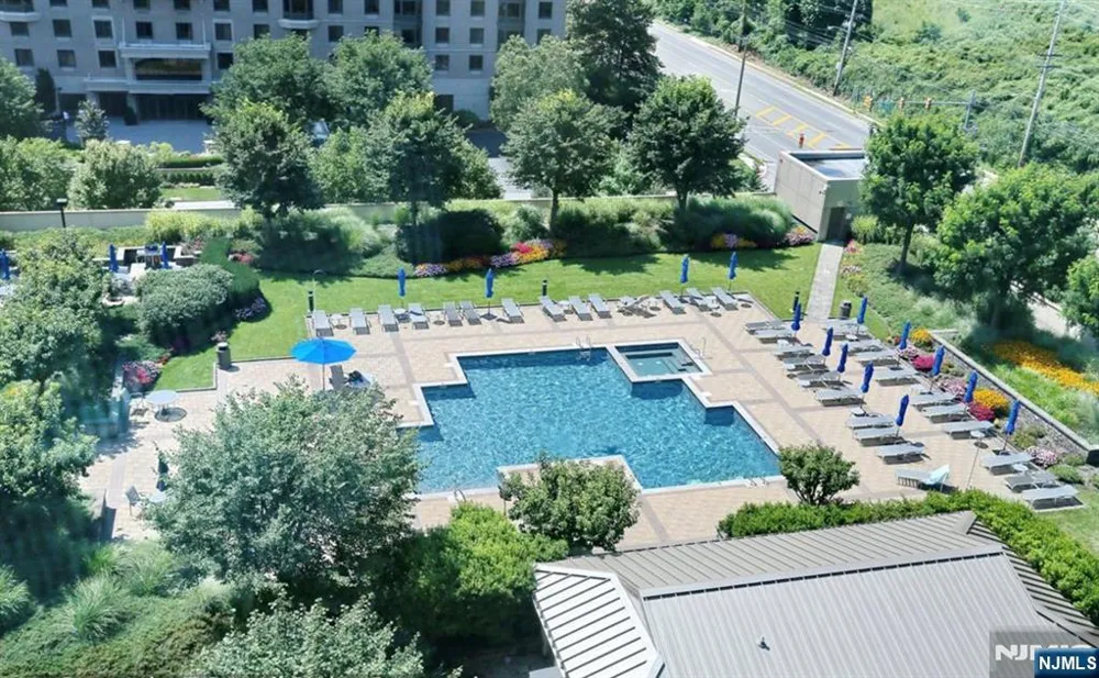 8100 River Road 905 North Bergen, NJ 07047