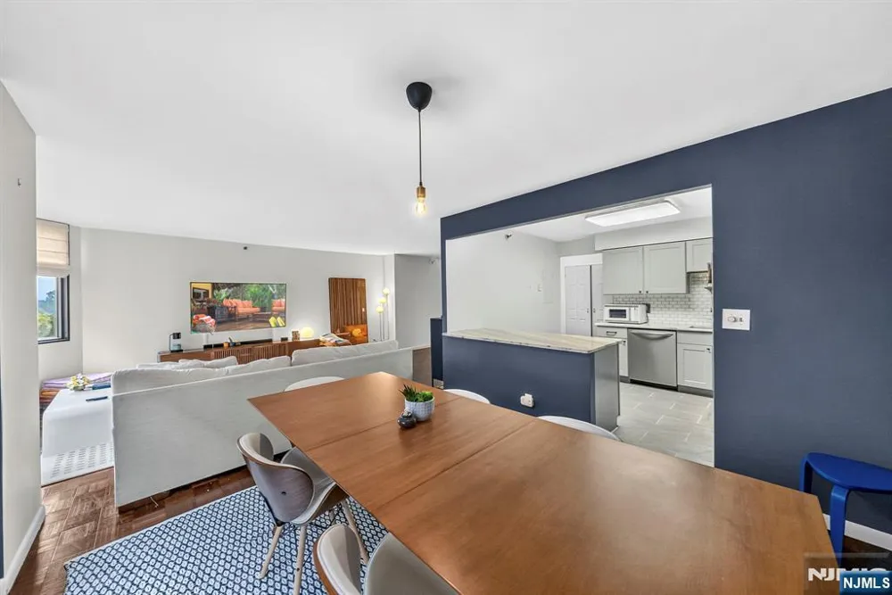 326 Prospect Avenue 9J Hackensack, NJ 07601