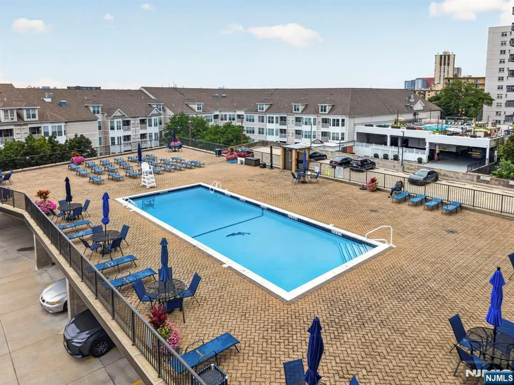 326 Prospect Avenue 9J Hackensack, NJ 07601