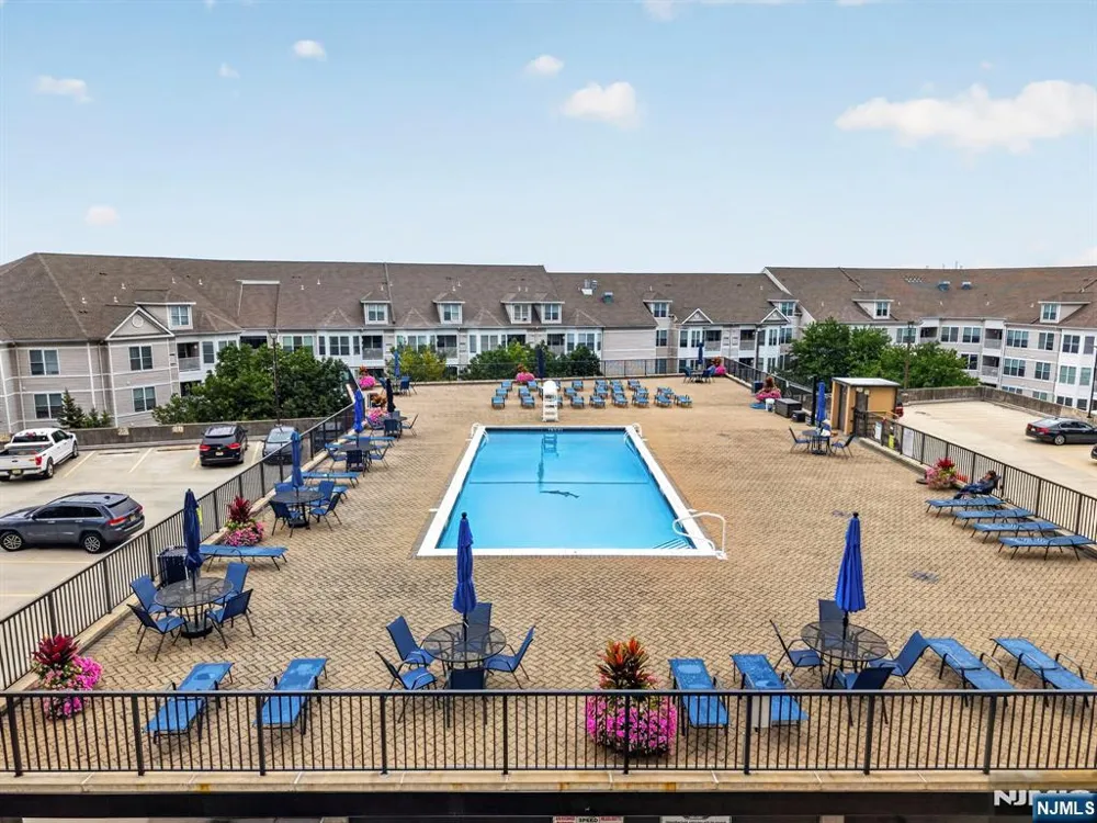 326 Prospect Avenue 9J Hackensack, NJ 07601