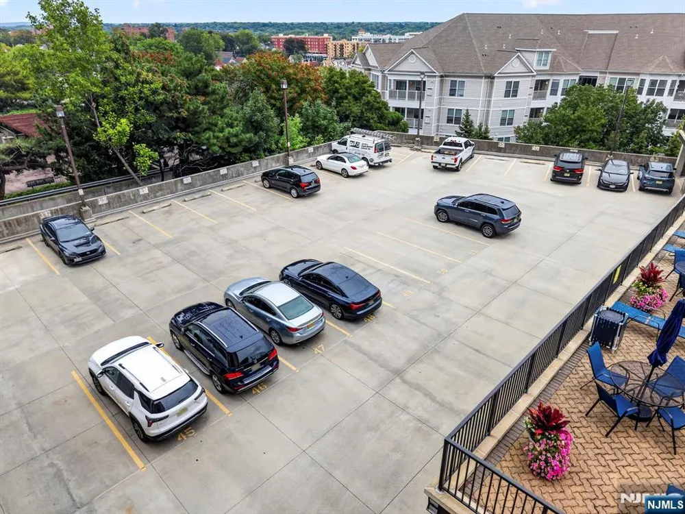 326 Prospect Avenue 9J Hackensack, NJ 07601