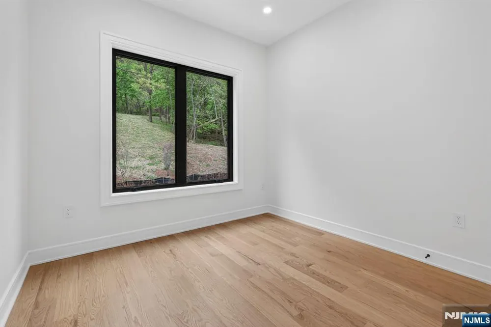 522 Valley Road 3 Clifton, NJ 07013