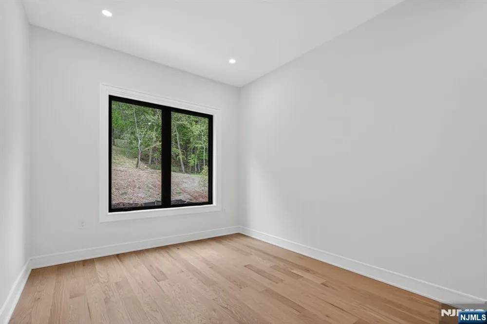 522 Valley Road 3 Clifton, NJ 07013