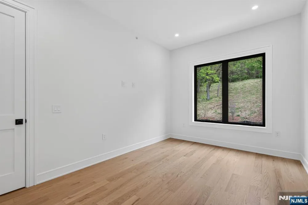 522 Valley Road 3 Clifton, NJ 07013