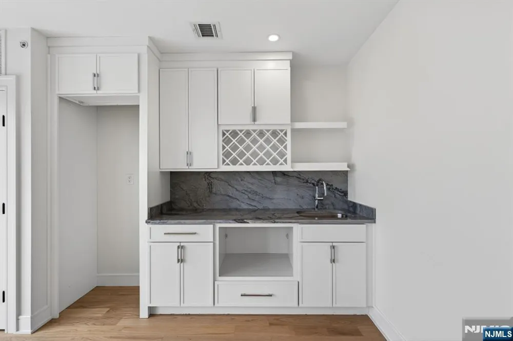 522 Valley Road 3 Clifton, NJ 07013