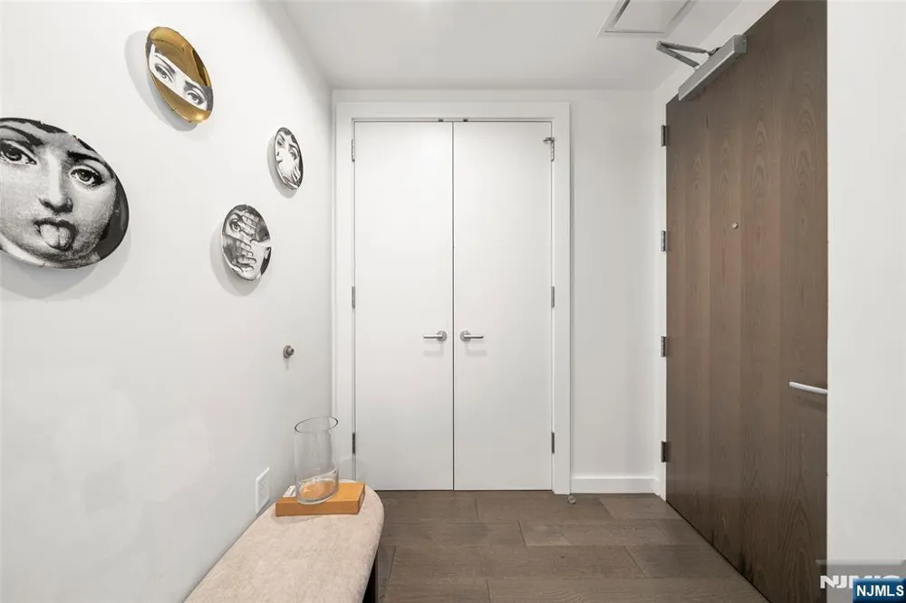320 Adolphus 914 Cliffside Park, NJ 07010
