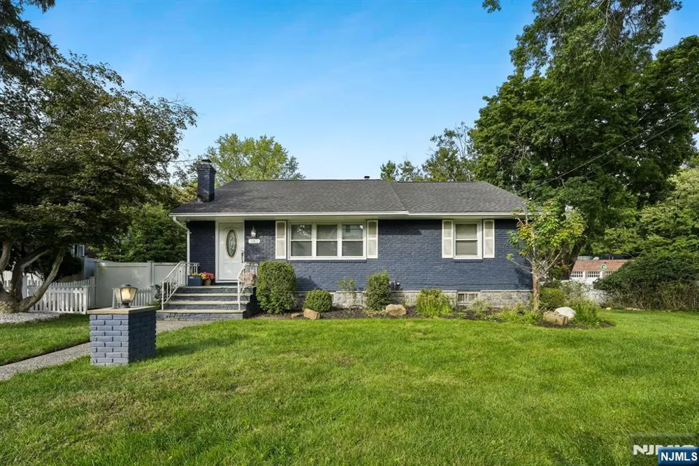 383 Closter Dock Road Closter, NJ 07624