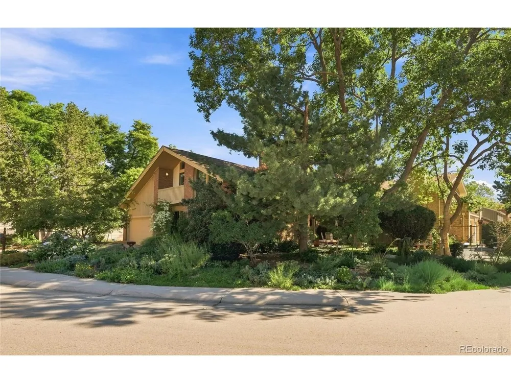 2893 S Oakland Circle E Aurora, CO 80014