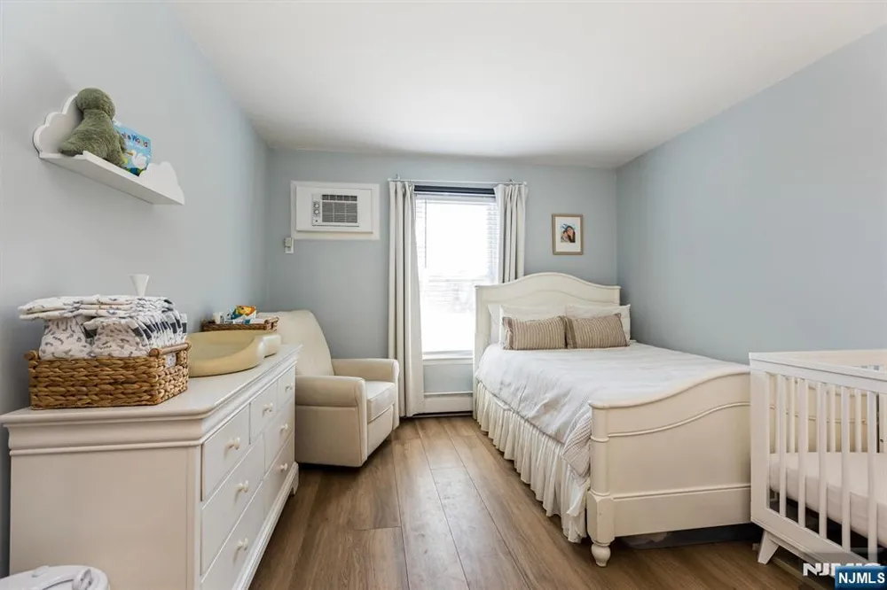 7 Van Vleck Montclair, NJ 07042