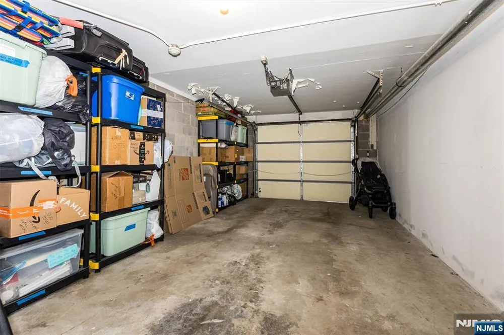 7 Van Vleck Montclair, NJ 07042