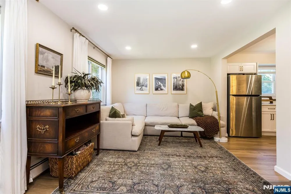 7 Van Vleck Montclair, NJ 07042