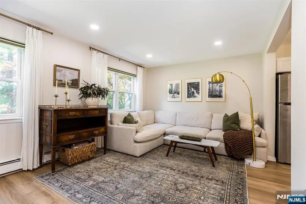 7 Van Vleck Montclair, NJ 07042