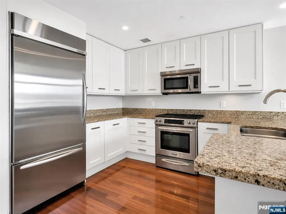 8100 River Road 905 North Bergen, NJ 07047