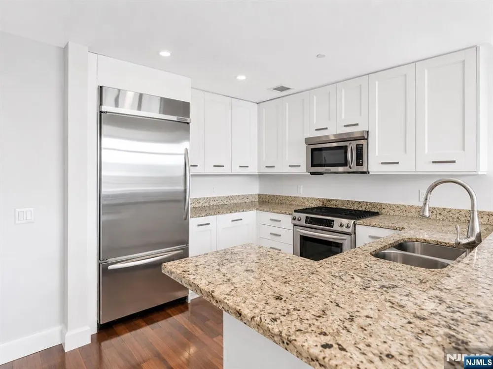 8100 River Road 905 North Bergen, NJ 07047