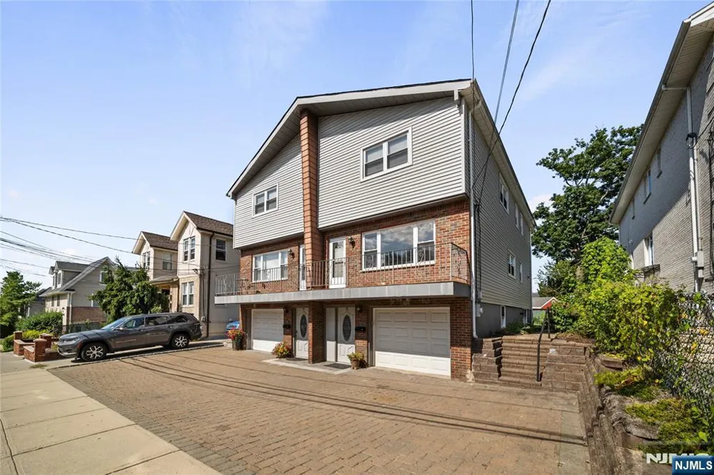 75 Liberty Place Palisades Park, NJ 07650