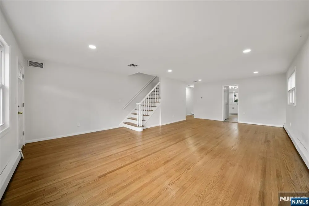 75 Liberty Place Palisades Park, NJ 07650