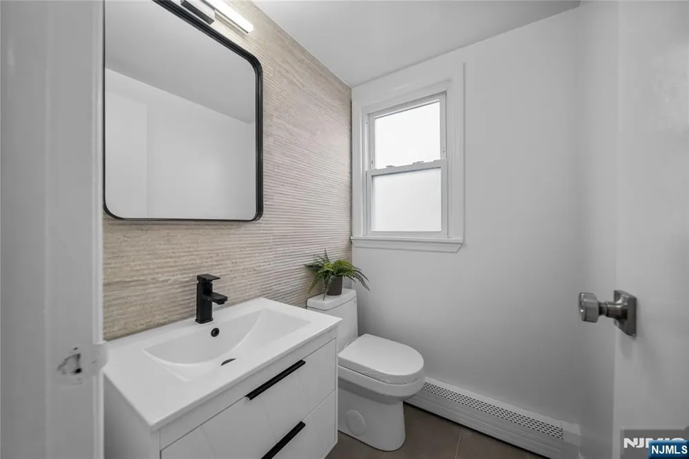 75 Liberty Place Palisades Park, NJ 07650