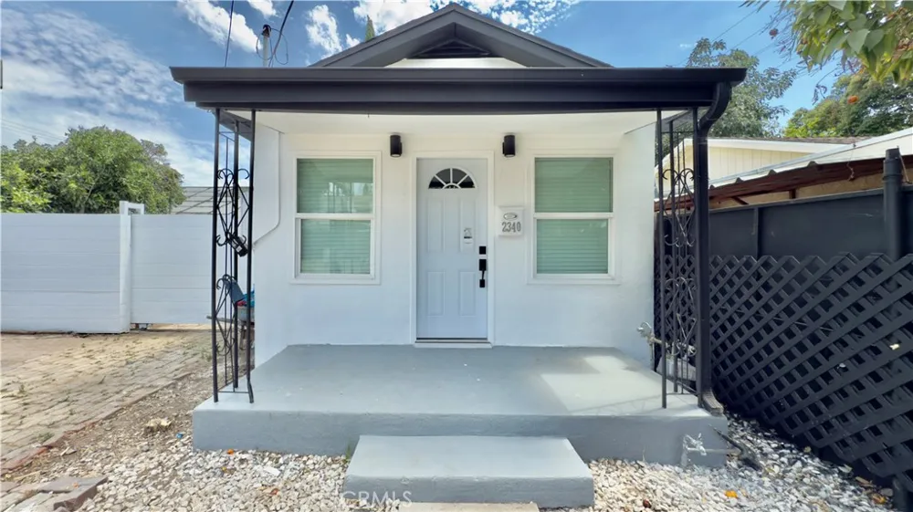2340 N Thomas Los Angeles, CA 90031