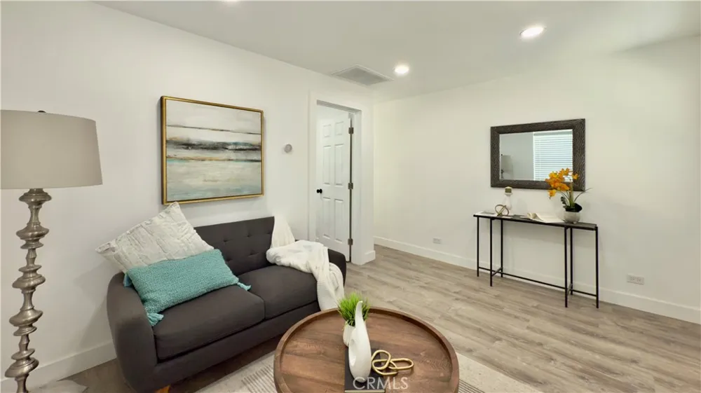 2340 N Thomas Los Angeles, CA 90031