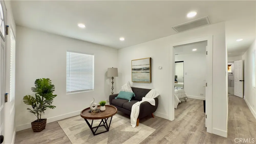 2340 N Thomas Los Angeles, CA 90031