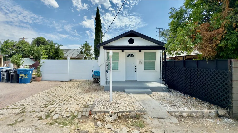 2340 N Thomas Los Angeles, CA 90031