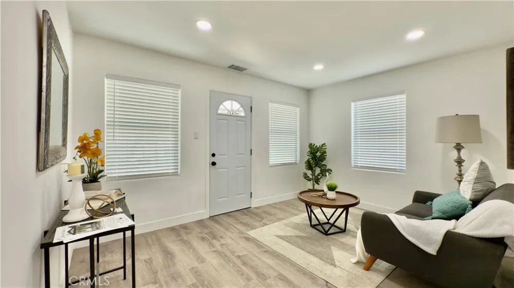 2340 N Thomas Los Angeles, CA 90031
