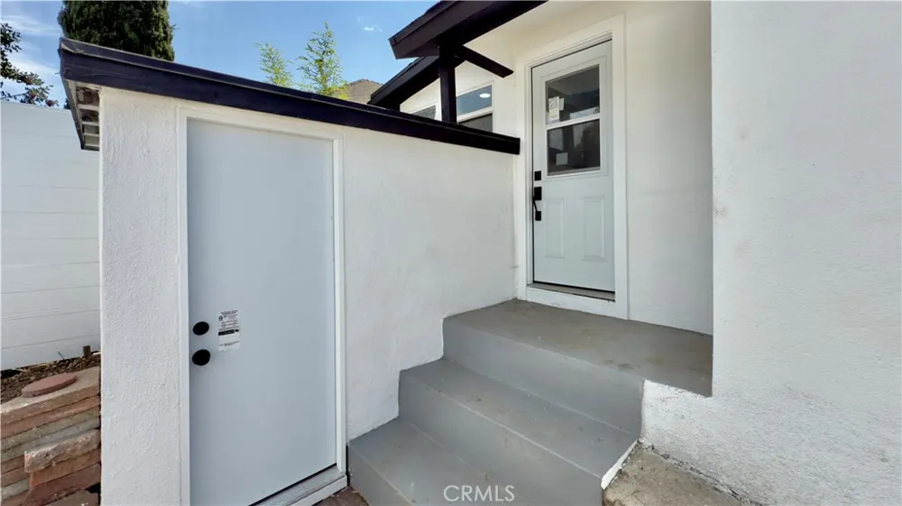 2340 N Thomas Los Angeles, CA 90031
