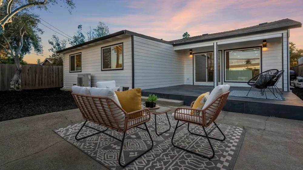 2048 Mayfield Avenue San Jose, CA 95130