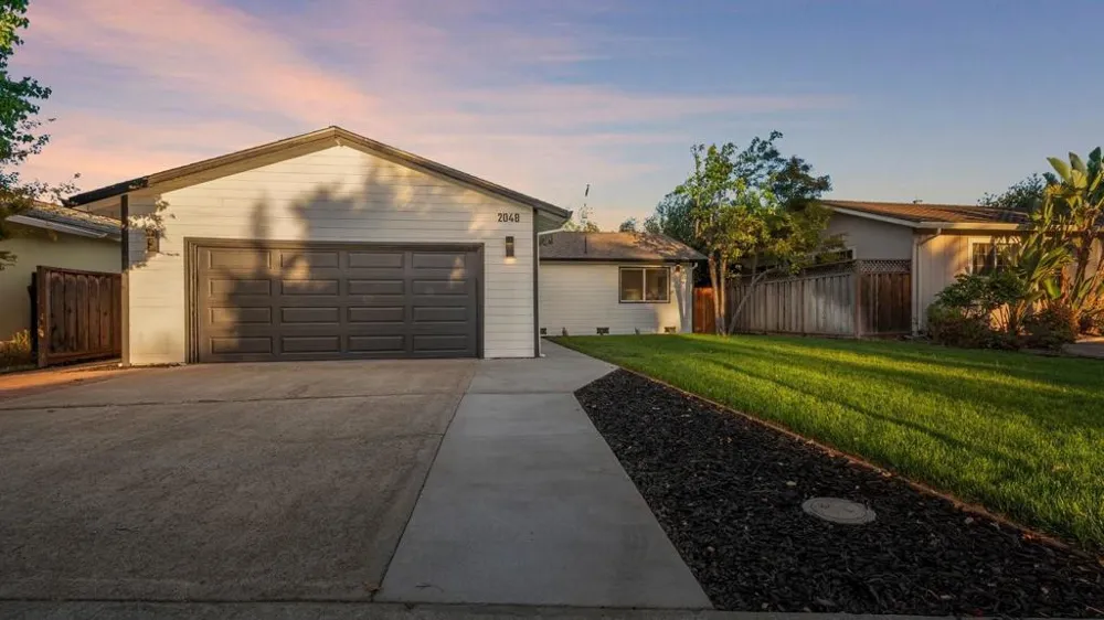 2048 Mayfield Avenue San Jose, CA 95130