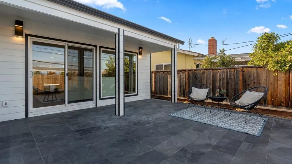 2048 Mayfield Avenue San Jose, CA 95130